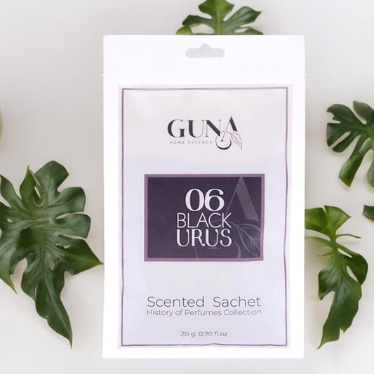 Sachet penderie 06 Black Urus